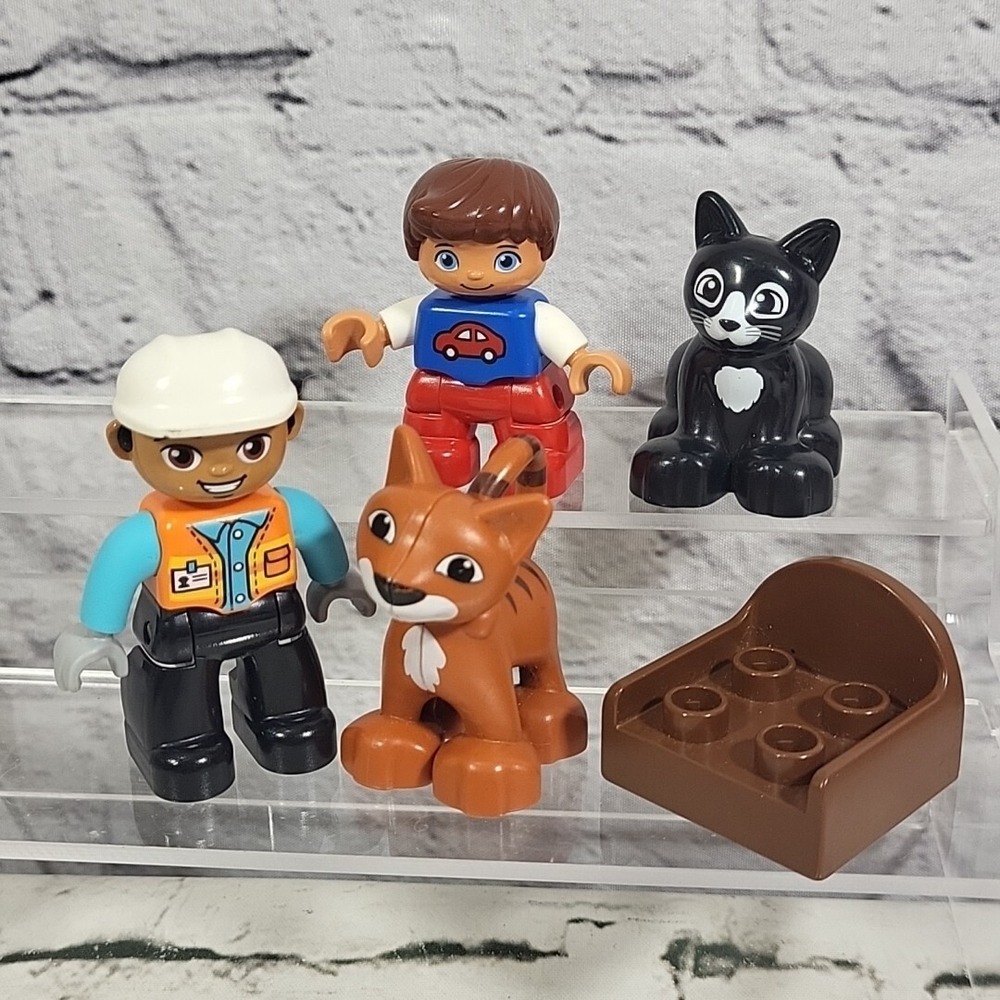 Lego Duplo‎ Figures Lot Boy Kid Cat Kittys Construction Worker Man Brown Chair